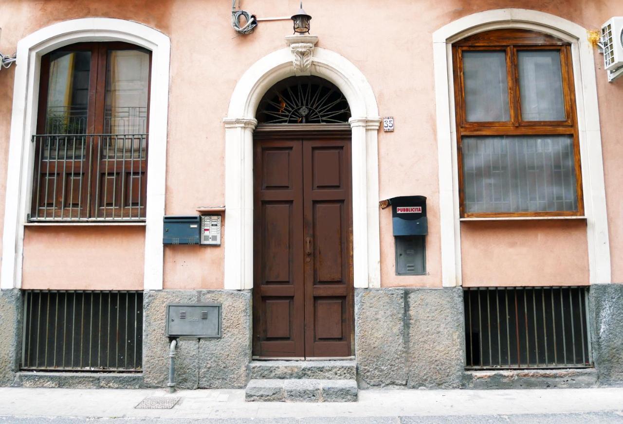 Ninetti Guest House - Apt Centro Storico CTA Eksteriør bilde