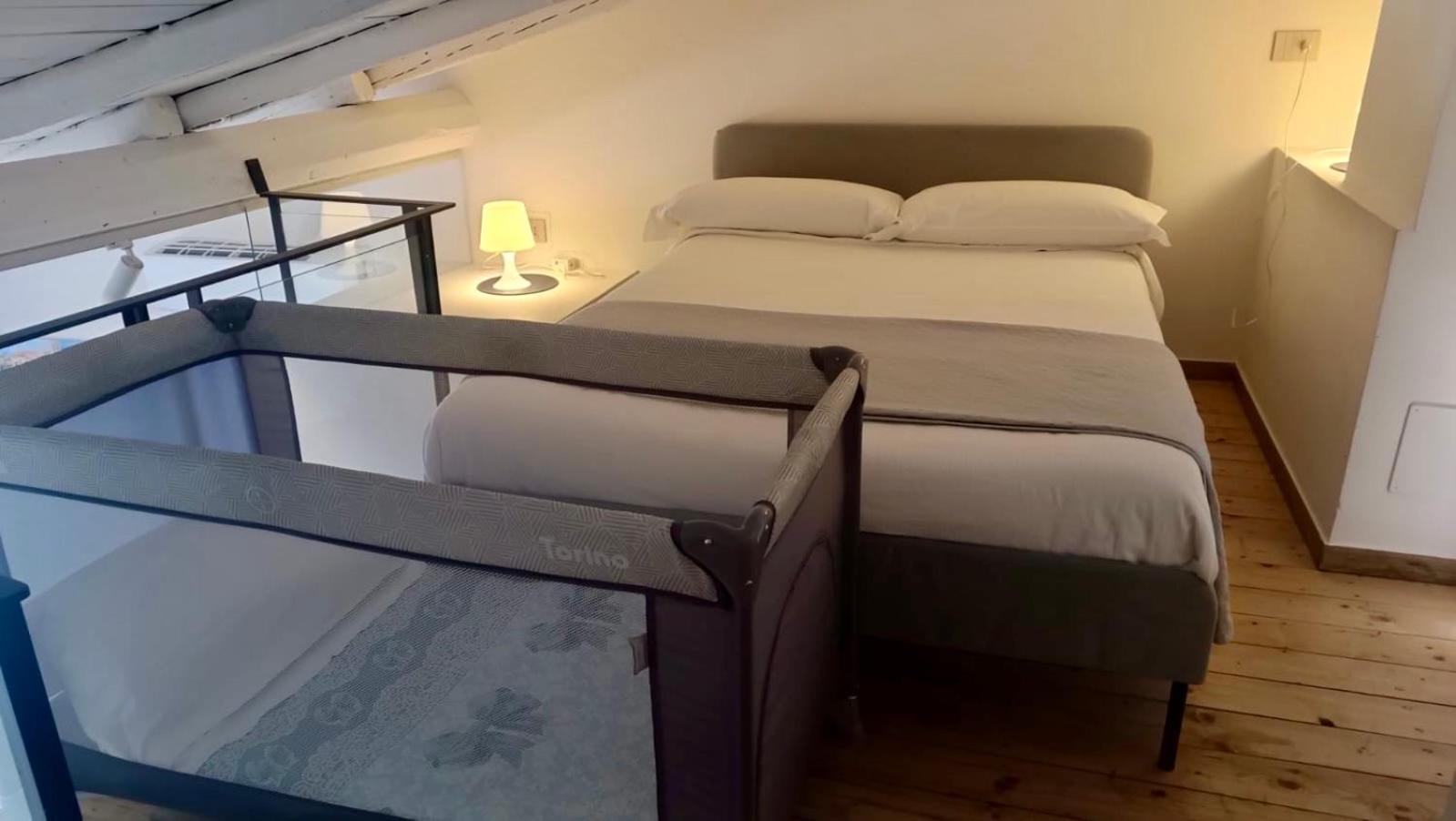 Ninetti Guest House - Apt Centro Storico CTA Eksteriør bilde